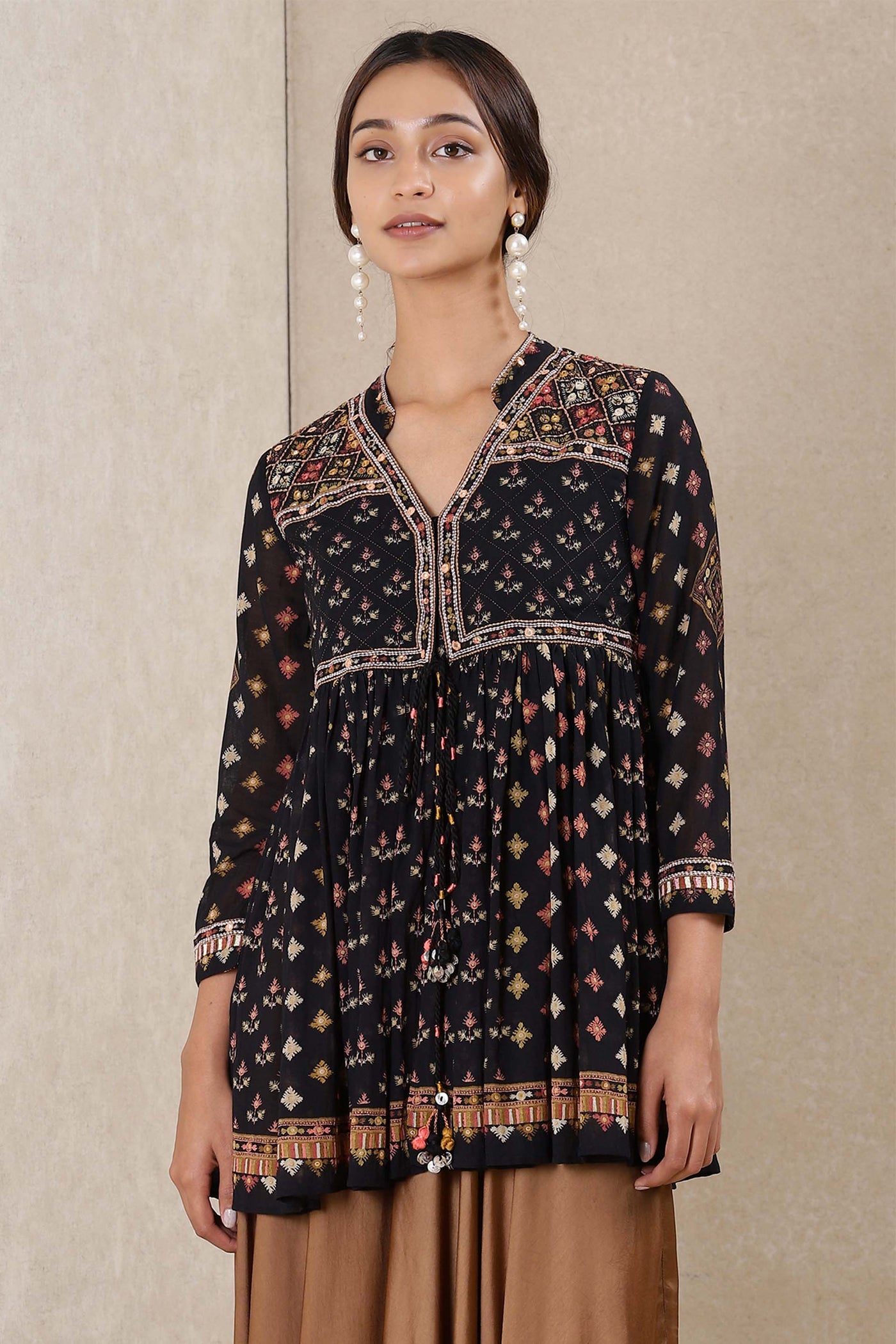 Ritu Kumar V Neck 3/4th Sleeves Printed Kurti black western indian designer wear online shopping melange singapore