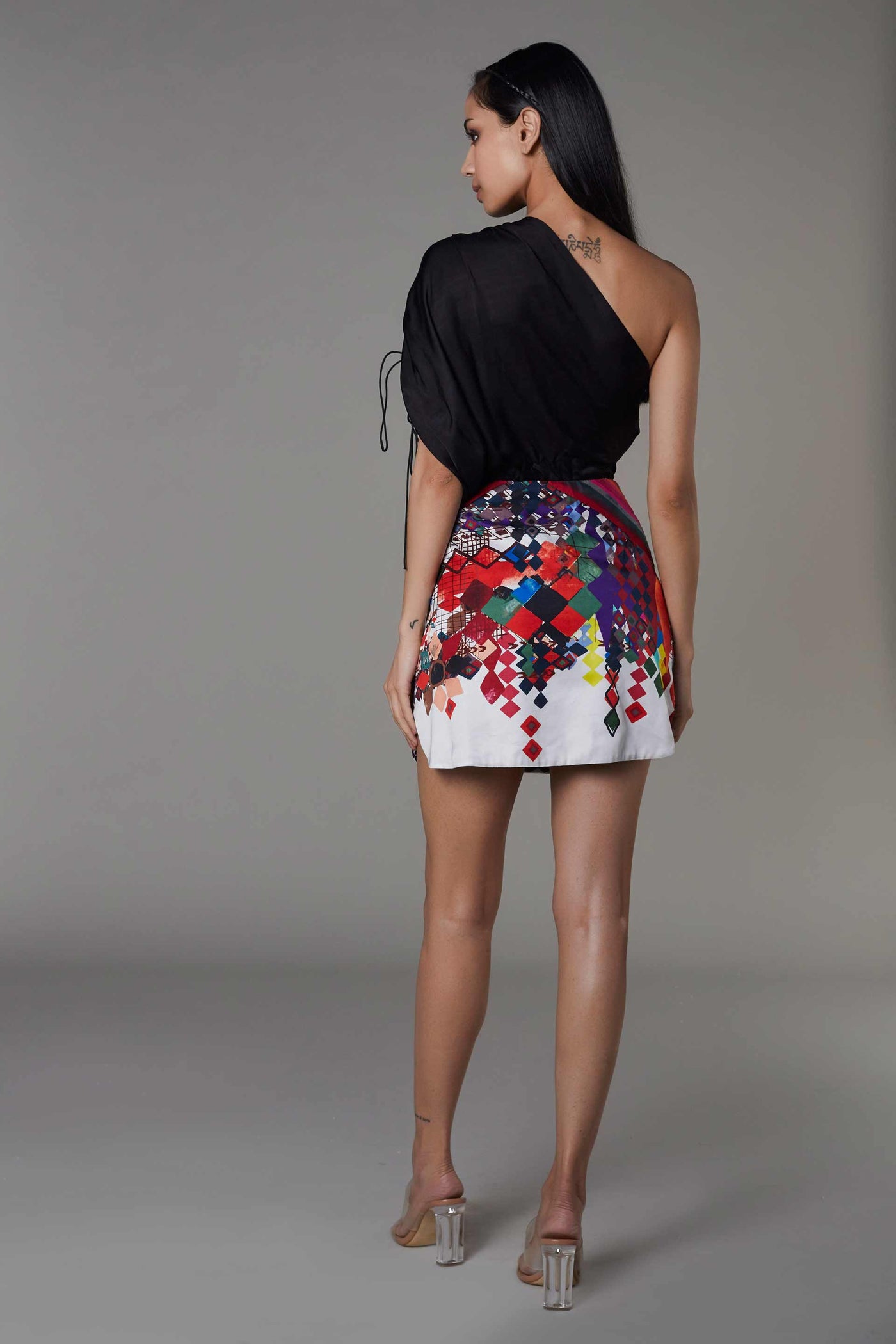saaksha and kinni Part Pleated And Part Abstract Print One Shoulder Dress black multicolor western indian designer wear online shopping melange singapore