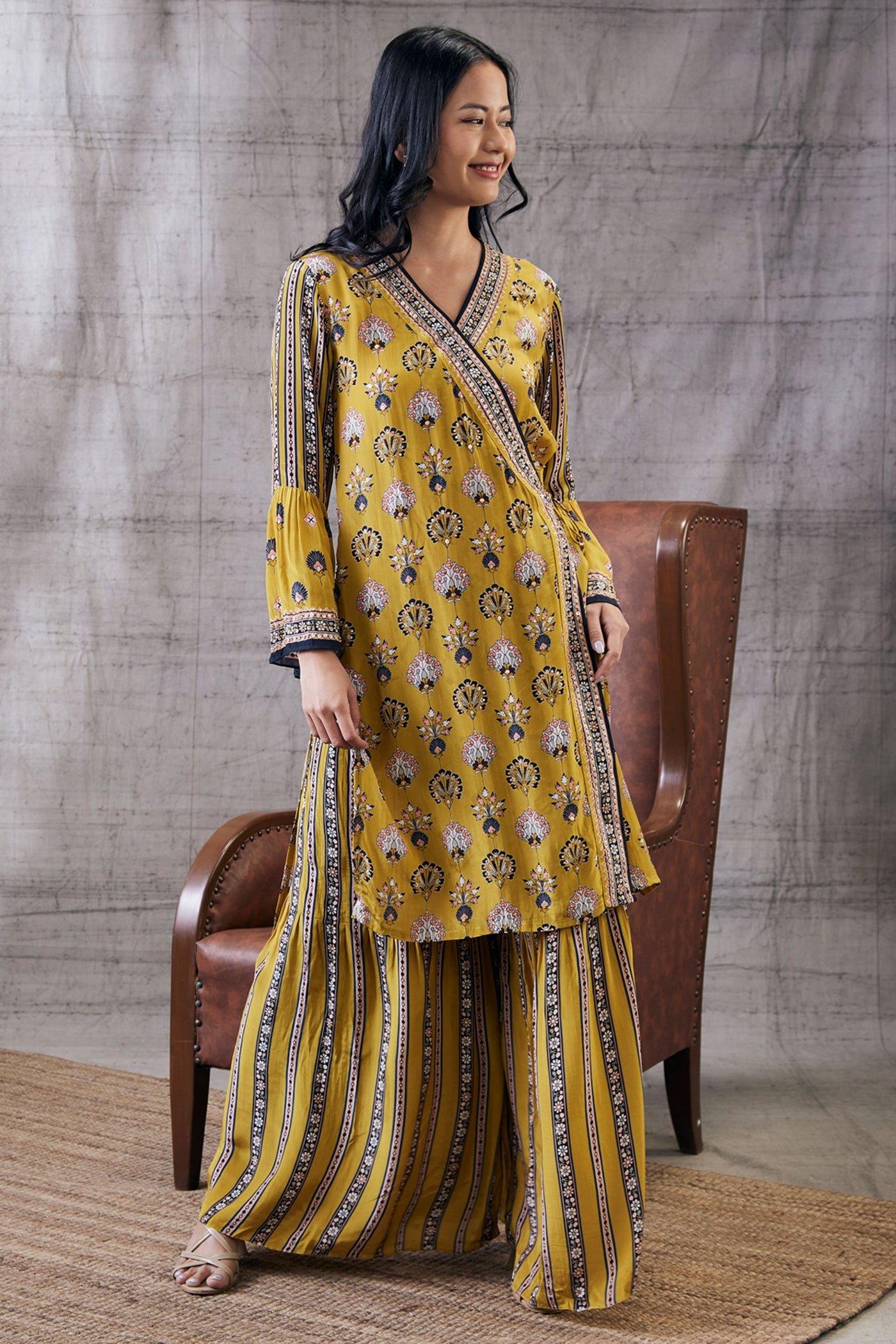 Sougat Paul Sarouk Embroidered Angarkha Set Indian designer wear online shopping melange singapore