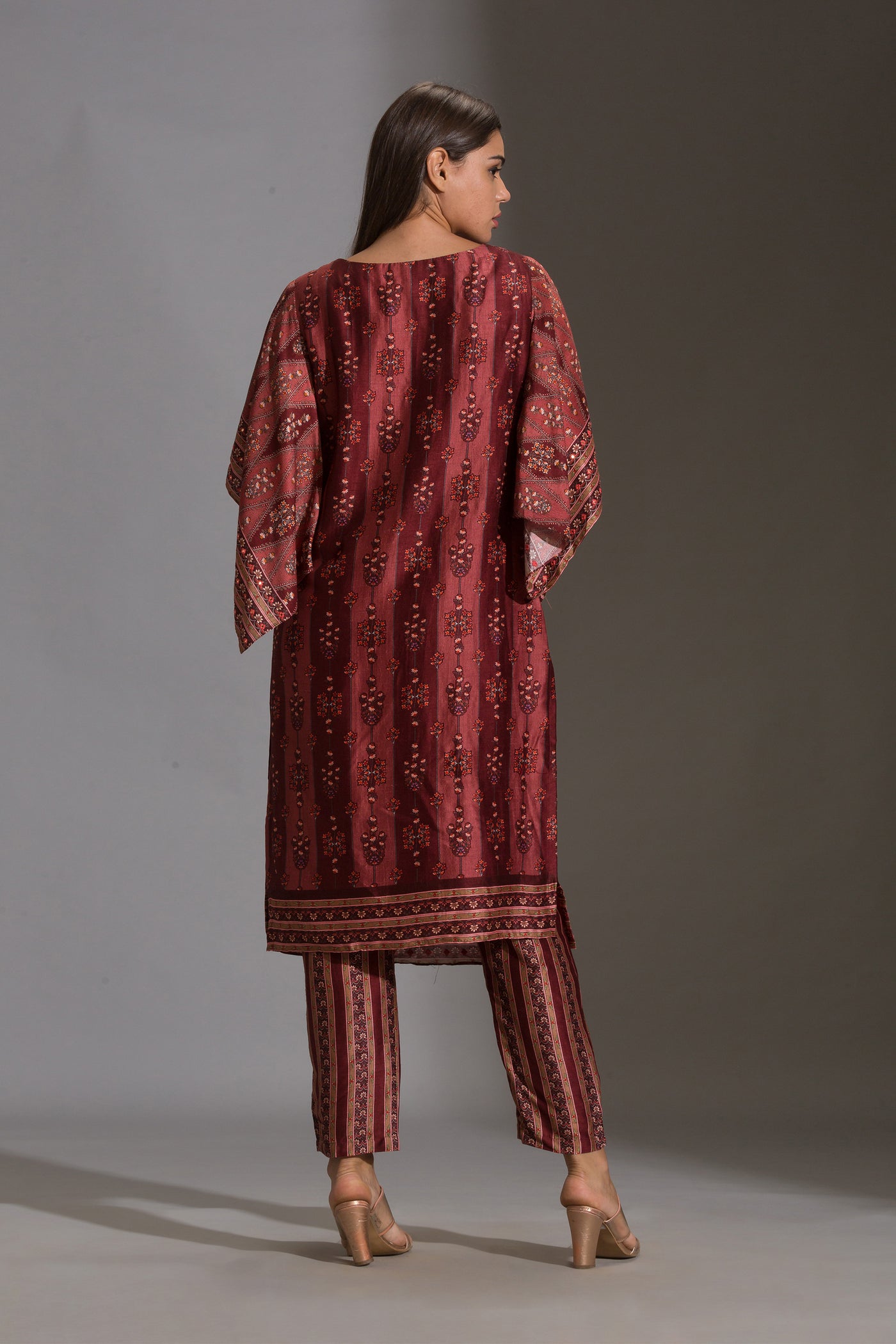 sougat paul Kurta with side slit and bell sleeves paired with printed pants maroon festive fusion indian designer wear online shopping melange singapore