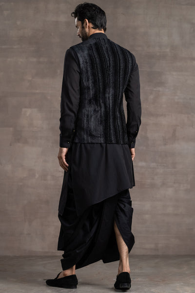 Tarun Tahiliani Bundi Designed In Silk Velvet Fabric black menswear designer fashion online shopping melange singapore