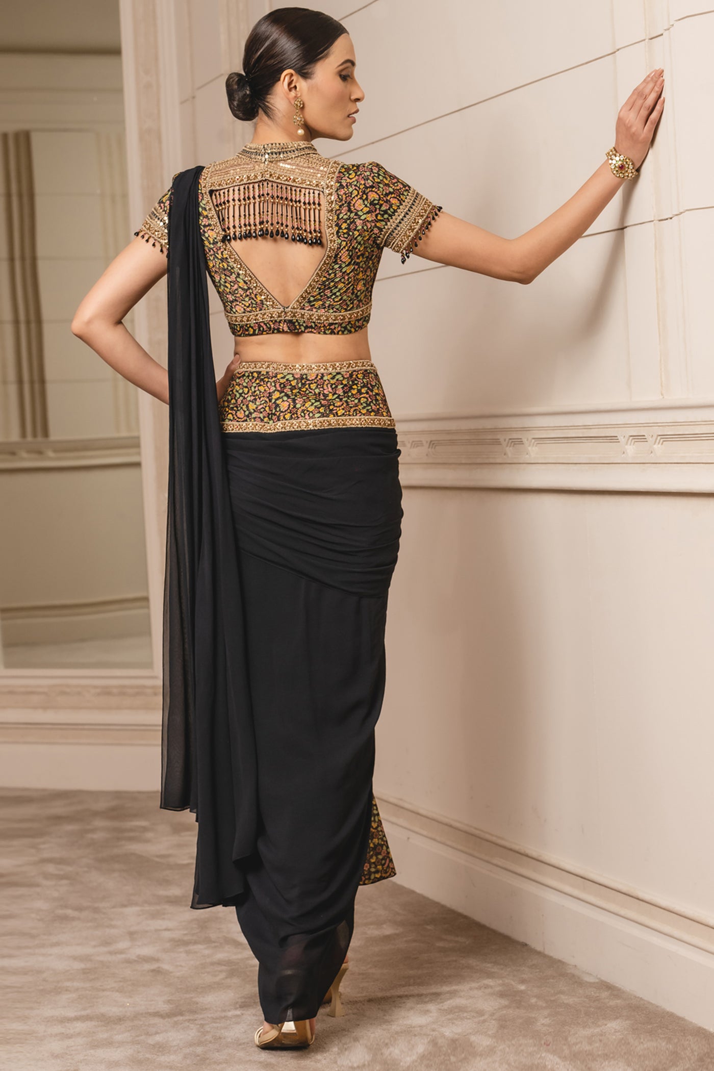 Tarun Tahiliani Concept Saree With Blouse festive fusion black indian designer wear online shopping melange singapore