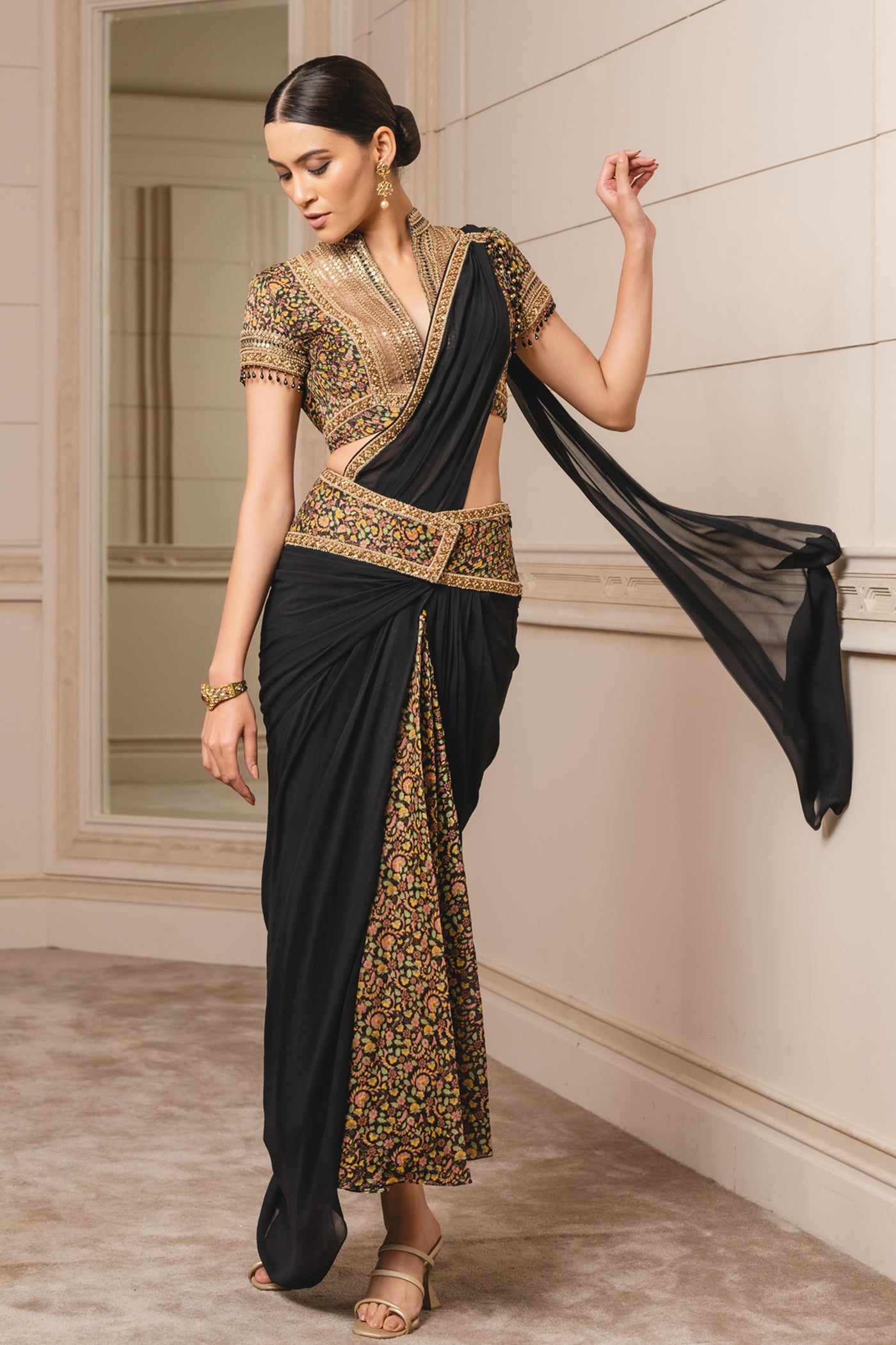 Tarun Tahiliani Concept Saree With Blouse festive fusion black indian designer wear online shopping melange singapore