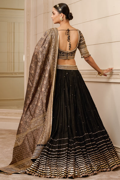 Tarun Tahiliani Crushed Chanderi Lehenga Paired With Blouse And Brocade Dupatta festive indian designer fashion online shopping melange singapore