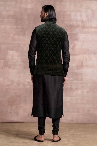 Tarun Tahiliani menswear Green Etched Cotton Velvet Bundi mens festive indian designer wear online shopping melange singapore