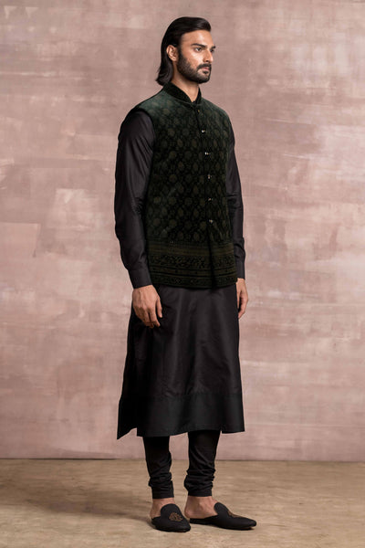 Tarun Tahiliani menswear Green Etched Cotton Velvet Bundi mens festive indian designer wear online shopping melange singapore