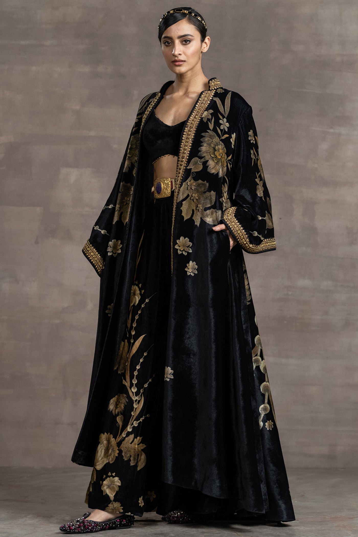 Tarun tahiliani Printed Jacket, Bustier, And Trousers black indian designer wear bridal wedding online shopping melange singapore 