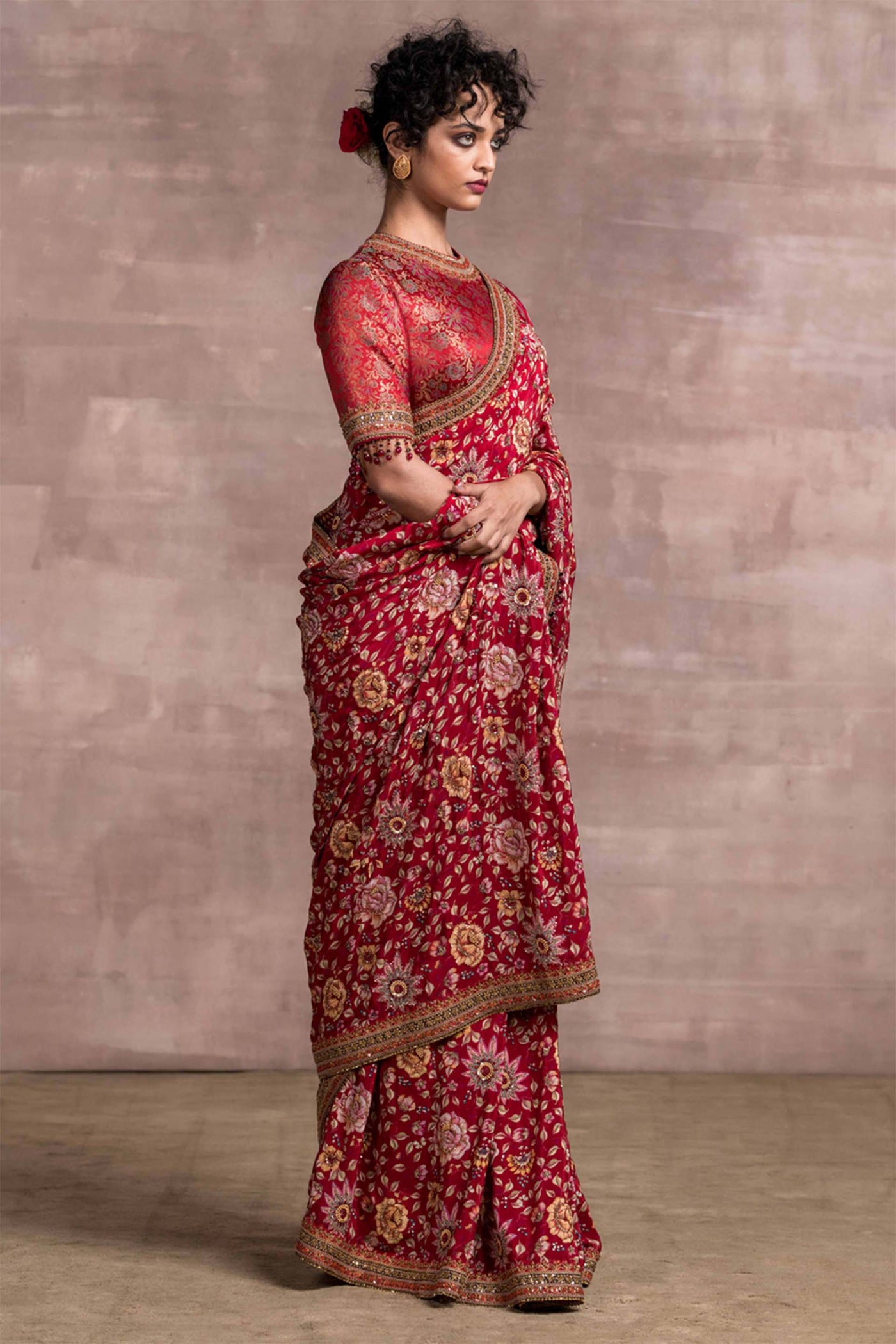 Tarun Tahiliani Printed Saree In Silk-Crepe Fabric With Hand Embroidered Brocade Blouse red festive indian designer wear online shopping melange singapore wedding bridal
