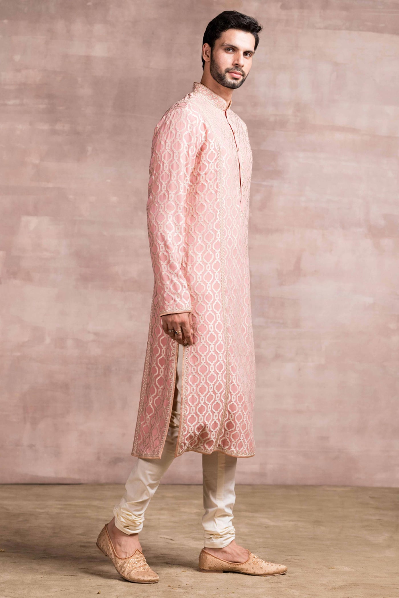 Tarun Tahilaini menswear Thread Embroidered Kurta pink mens festive indian designer wear online shopping melange singapore