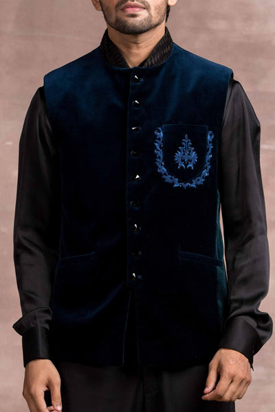 Tarun Tahiliani menswear Velvet Bundi With Weave Detail On Collar And Thread teal blue men festive indian designer wear online shopping melange singapore