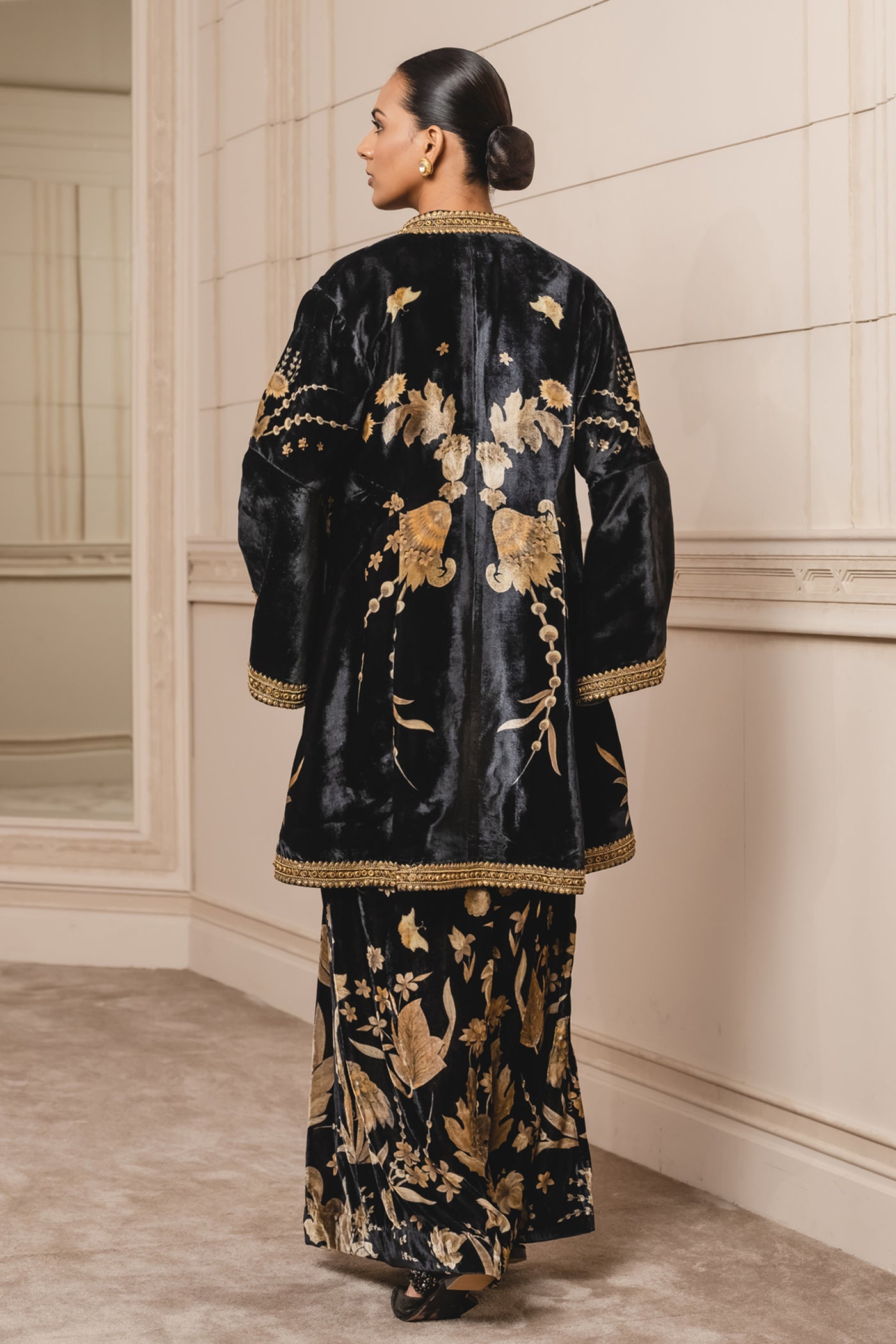 Tarun Tahiliani Printed Jacket With Kurta And Trousers black festive indian designer wear online shopping melange singapore