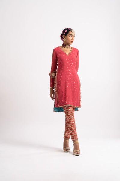 V Vani Vats Deep Coral V Neck Heavy Pant Kurta Set indian designer wear online shopping melange singapore