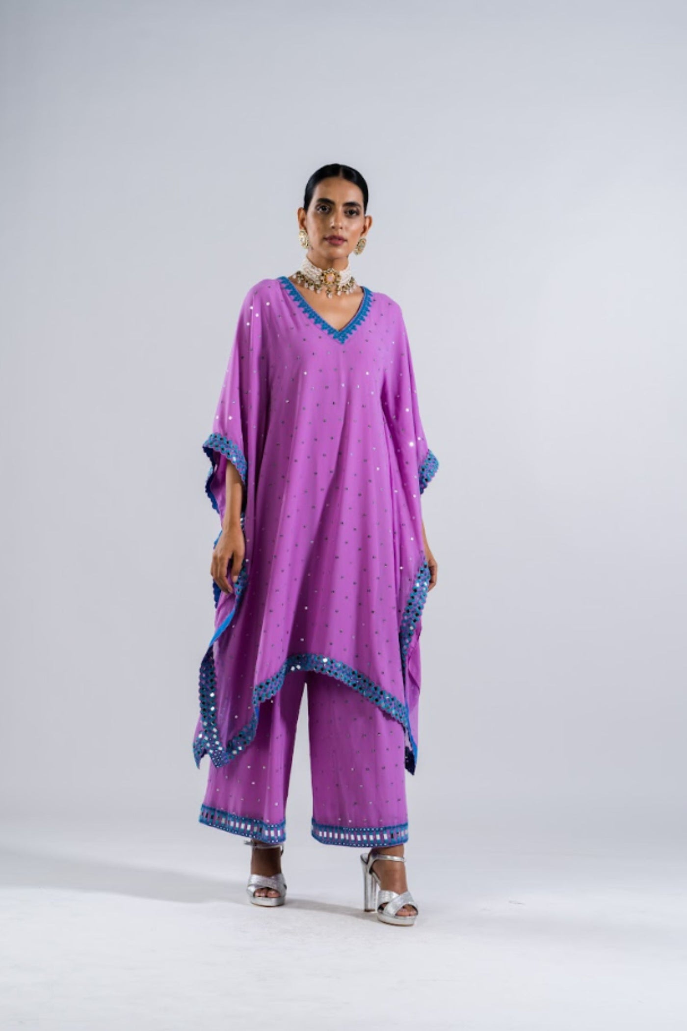 V Vani Vats Mauve Kaftan Set Indian designer wear online shopping melange singapore