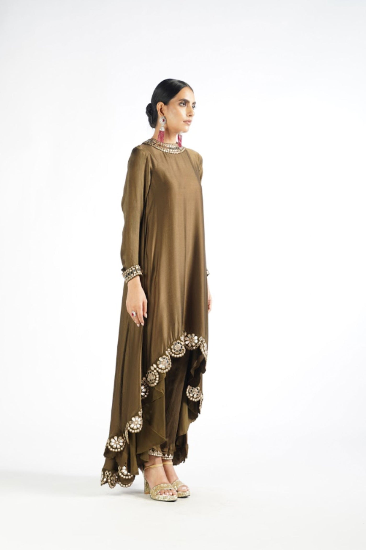 V Vani Vats Olive Green Scallop Pant Kurta Set Indian designer wear online shopping melange singapore