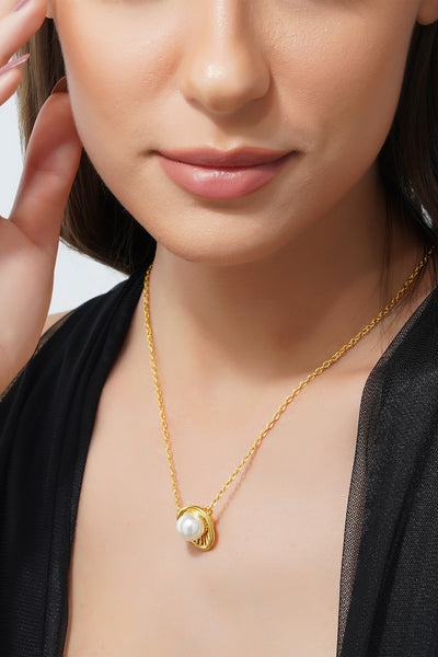 Zariin 22Kt Gold Plated White Shell Pearl Glam Pendant Necklace gold white fashion jewellery indian designer wear online shopping melange singapore