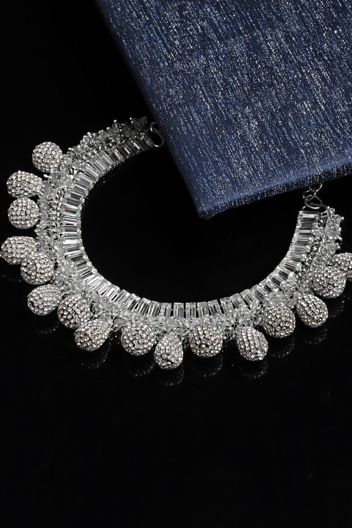 Bijoux by priya chandna Crystal Choker In Silver fashion imitation jewellery  indian designer wear online shopping melange singapore