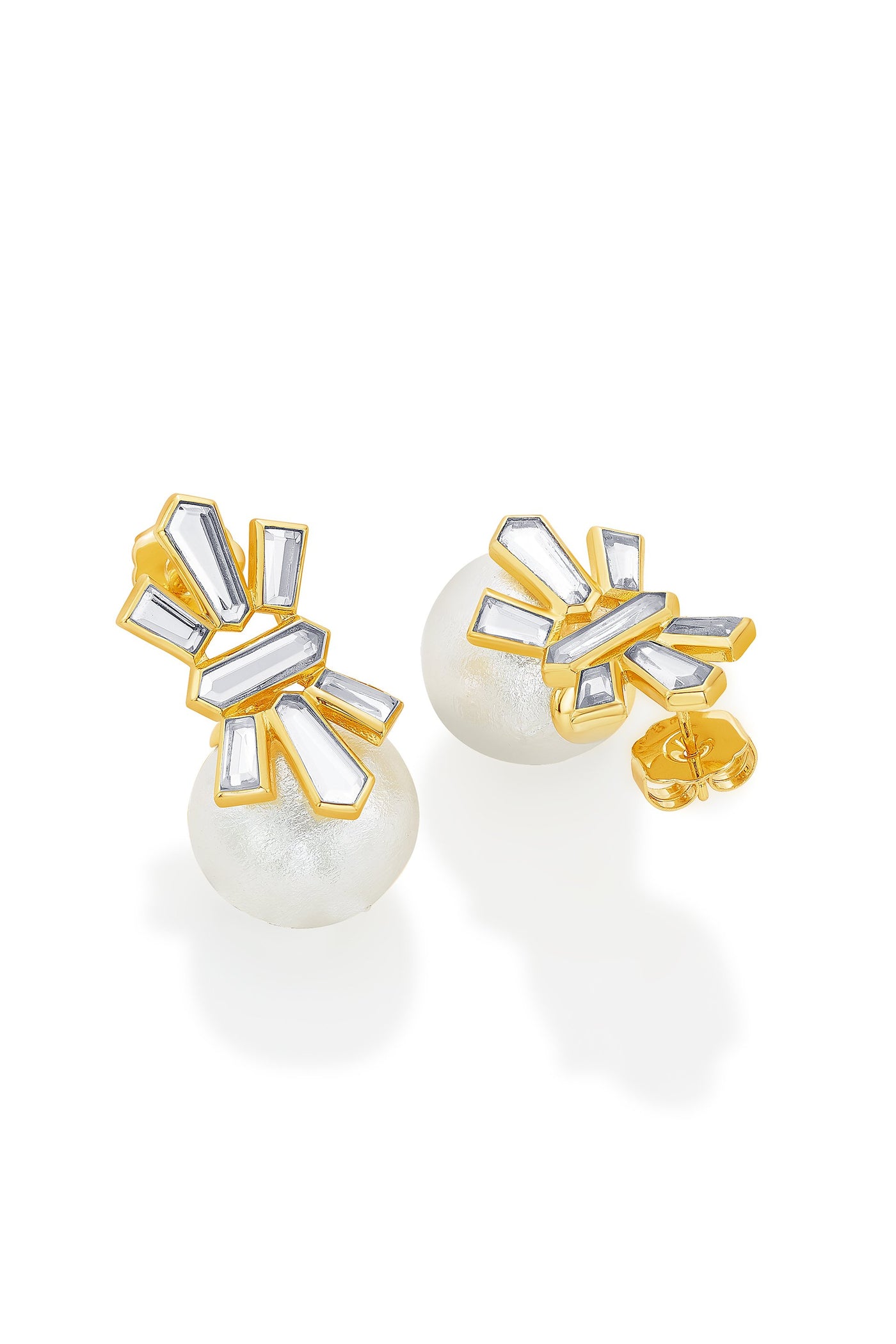 Mirrors on the Move 2.0 Pearl Studs