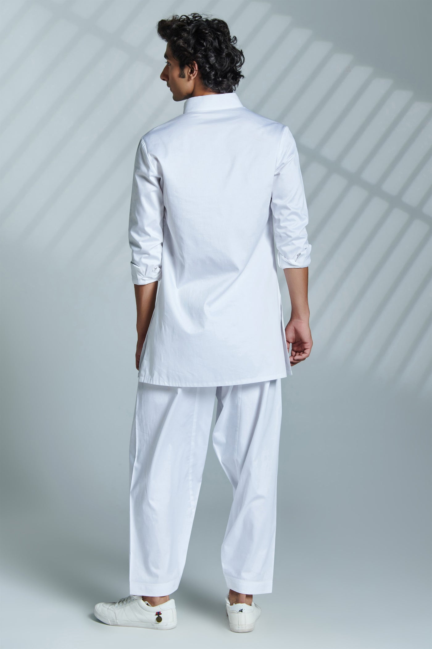 shantanu & nikhil menswear Classic Off White Kurta With Embroidered Crest indian designer wear online shopping melange singapore
