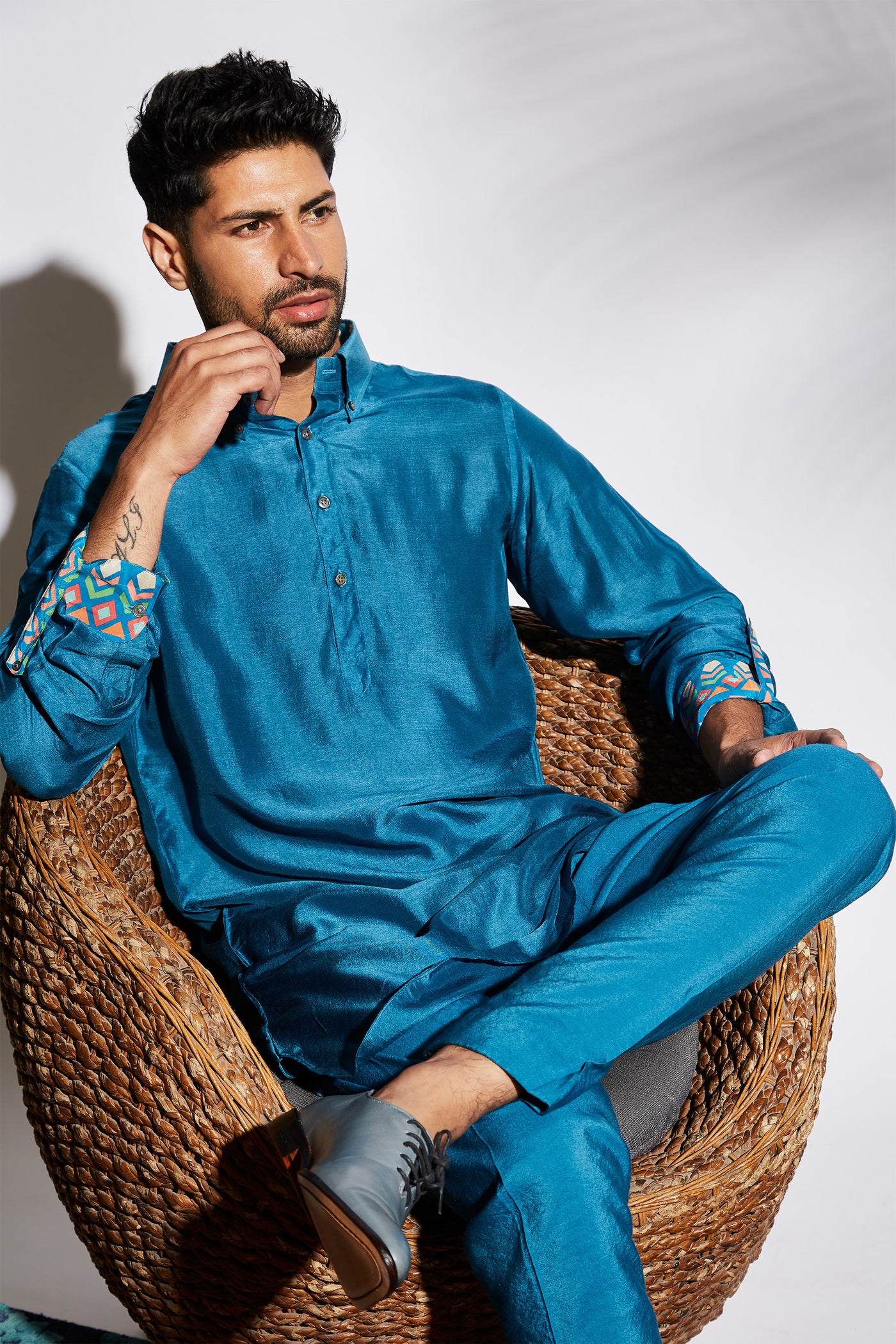 sva by sonam and paras modi Blue plain short kurta with print detailing festive indian designer wear online shopping melange singapore