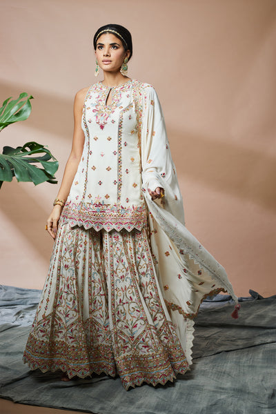 tamanna punjabi kapoor Ivory Georgette Incut Kurta With Sharara festive Indian designer wear online shopping melange singapore