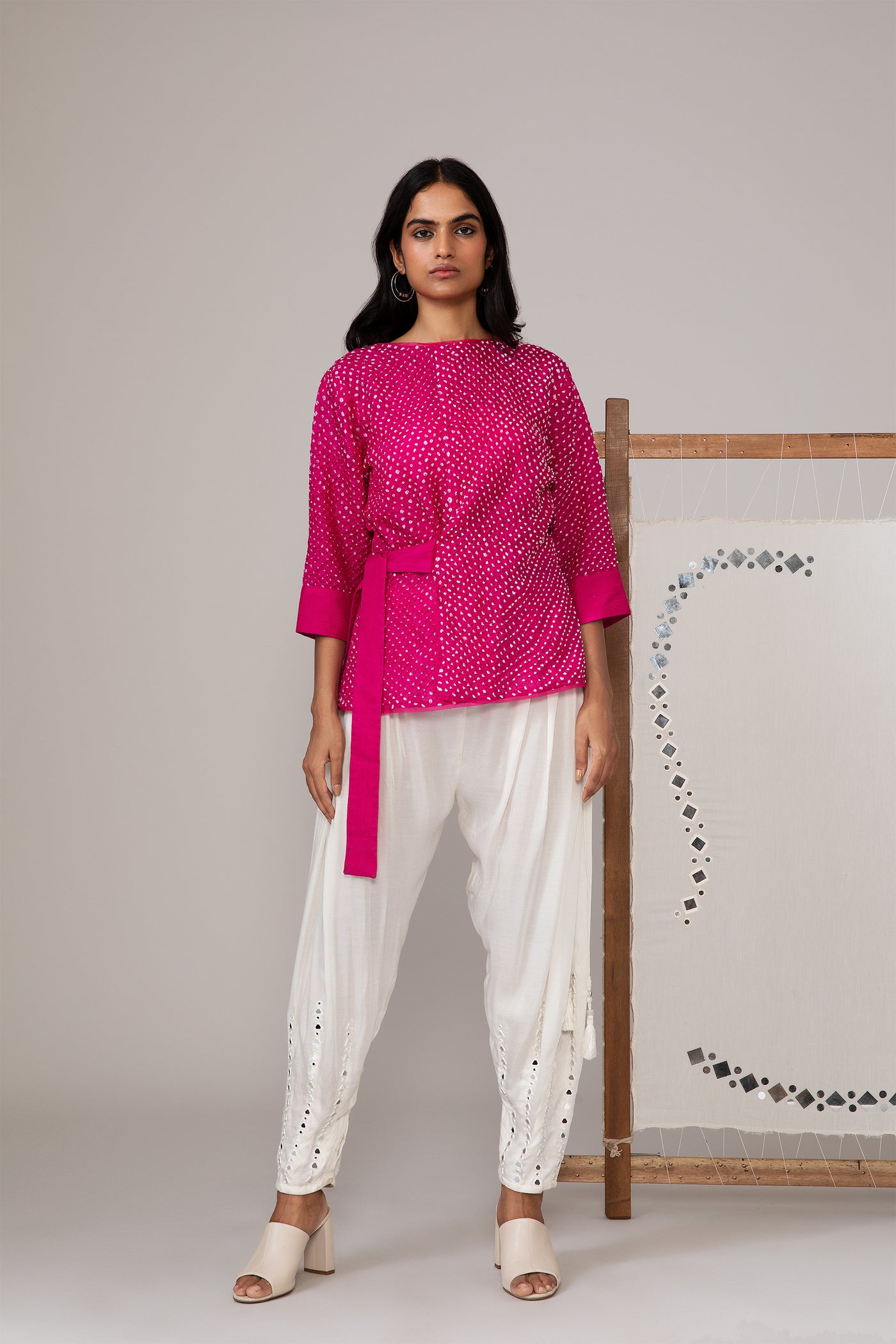 Crsuhed Bandhani Top With Wrapover Belt
